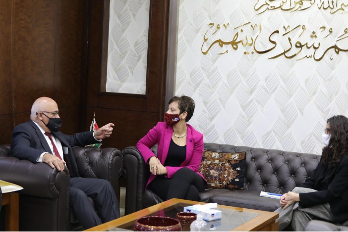 المعايطة يلتقي سفيرة بعثة الاتحاد الأوروبي