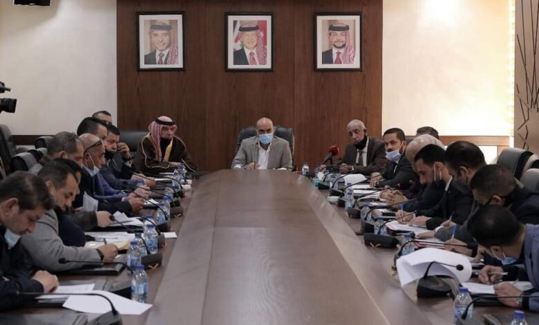 الحراسيس: التقاعد المبكر سيف مسلط على