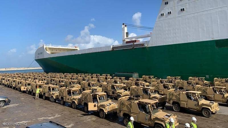 100 مدرعة بريطانية تصل إلى لبنان..