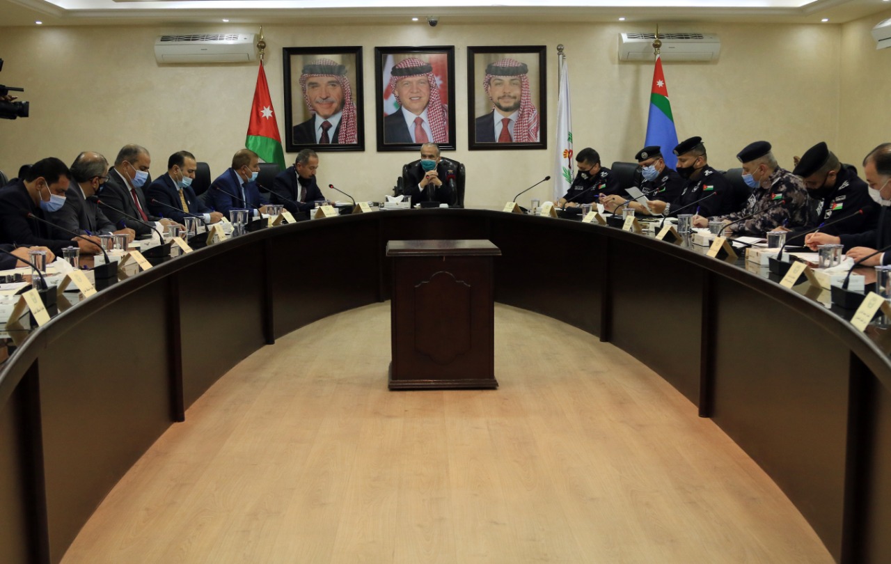 المبيضين: إعادة نشر مرتبات الشرطة داخل