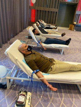 مئة وحدة دم في مئوية الأردن