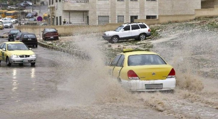 بلدية الرصيفة: إغلاق شارعي وادي القمر
