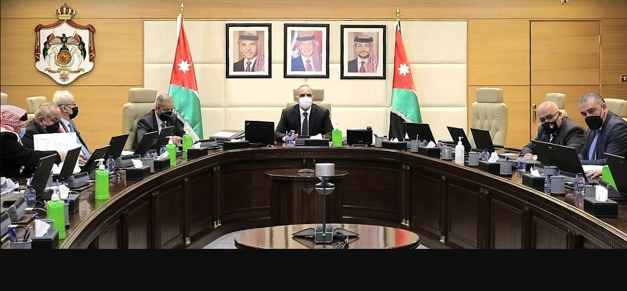 الخصاونة يوجه جميع الوزارات والمؤسّسات والأجهزة