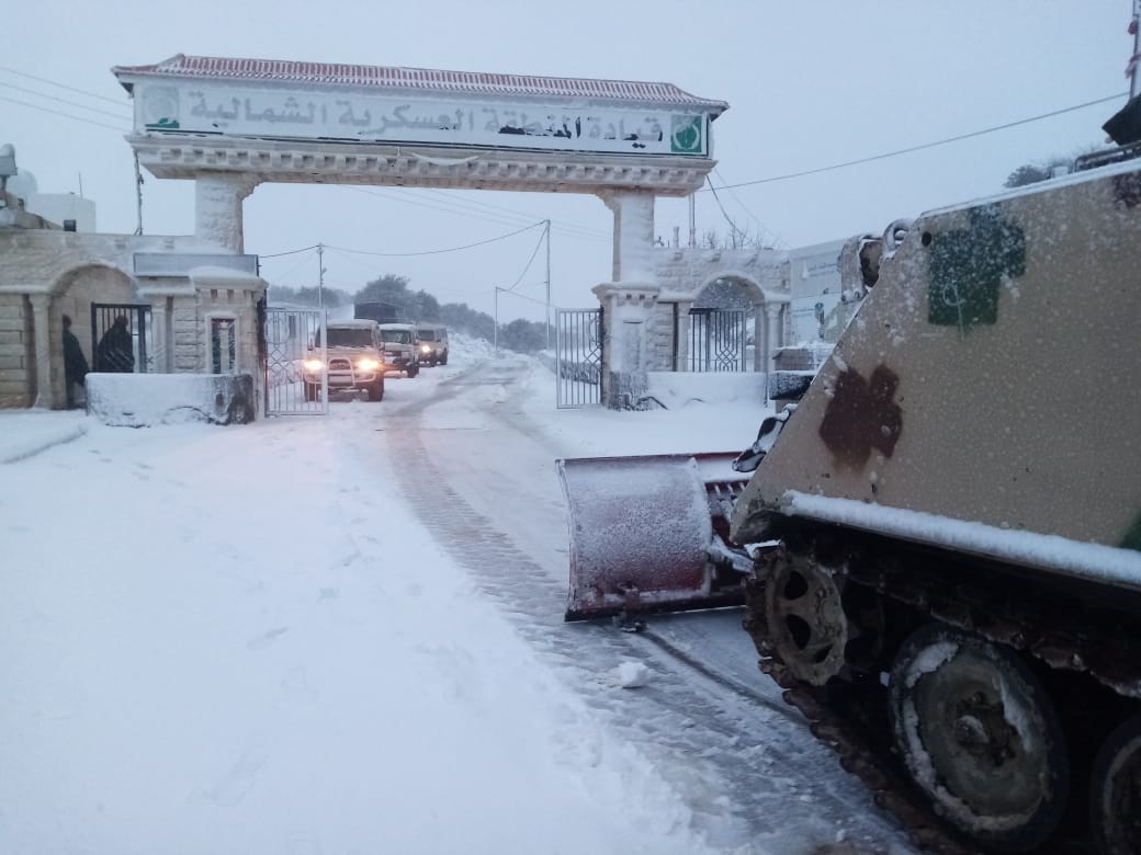 الجيش يشارك بفتح طرق رئيسة وفرعية