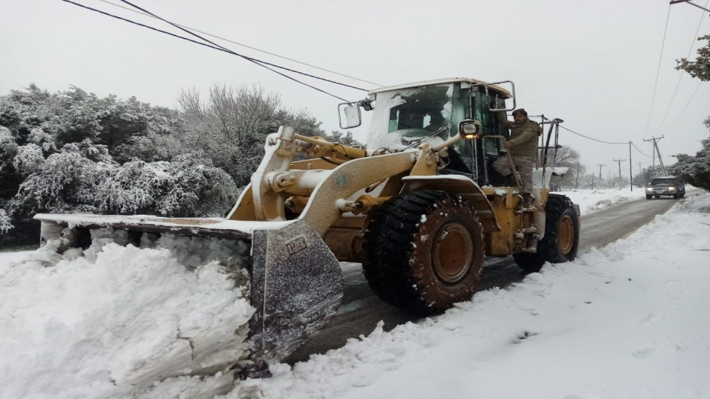 القوات المسلحة تواصل فتح الطرق الرئيسية