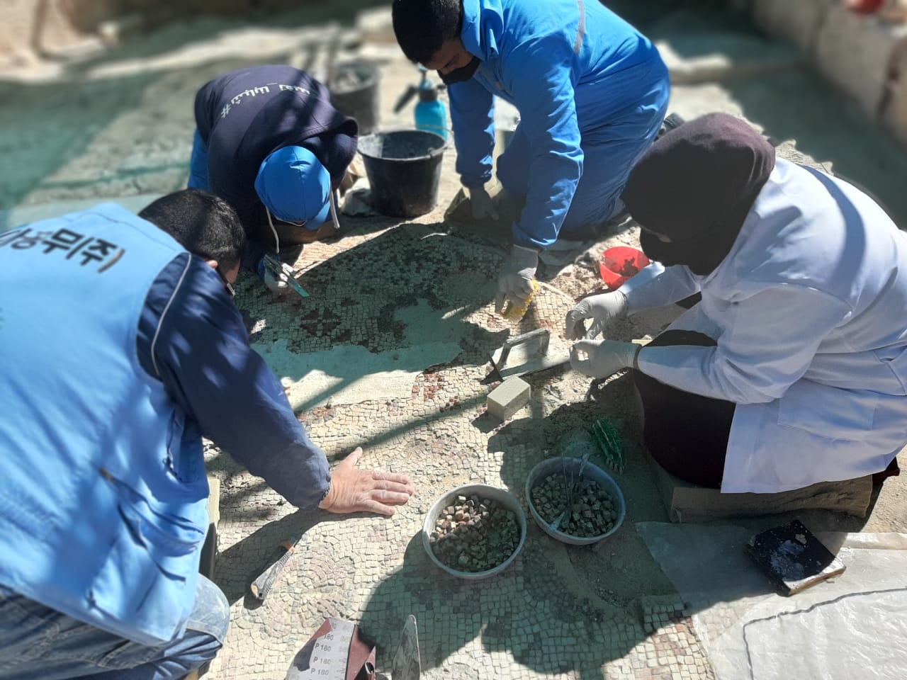 في شمال الأردن مشروع ترميم فسيفساء