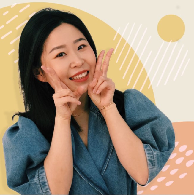 حسناء الصين ترقص وتكشف عن مشاكل