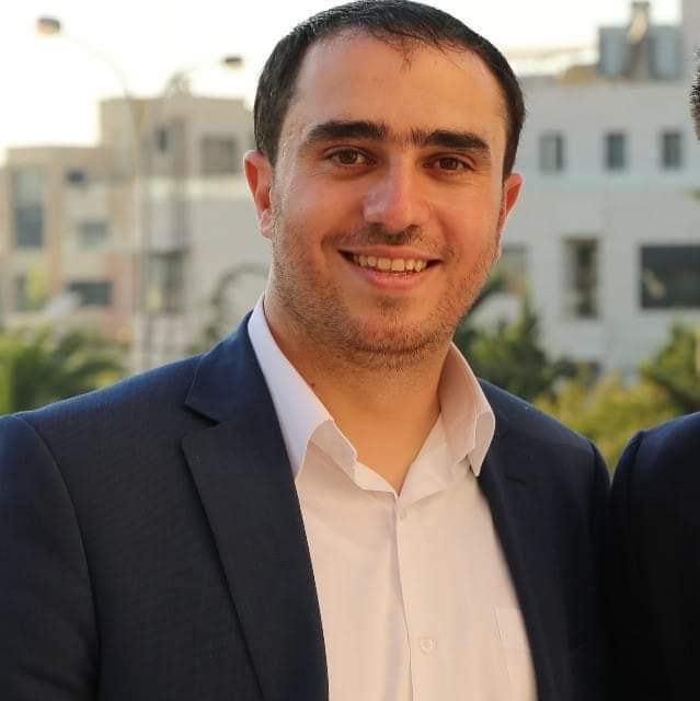 النجّار: مستمرون بتقديم الشرح المجانيّ لطلبة