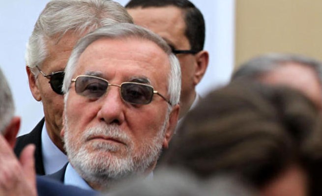 متأثرا بمضاعفات كورونا.. وفاة سفير سوريا