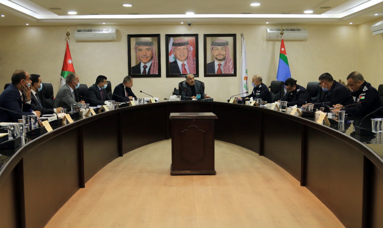 وزير الداخلية: الالتزام بأوامر الدفاع وأوقات