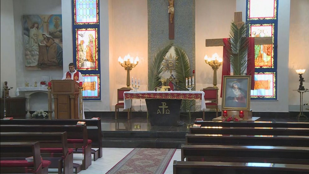 مجلس رؤساء الكنائس يعلّق إقامة الصلوات