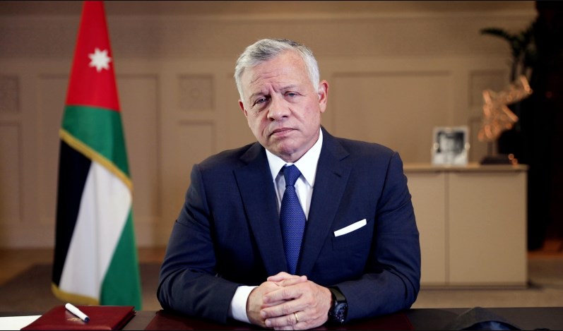 الملك: للولايات المتحدة دور قيادي محوري