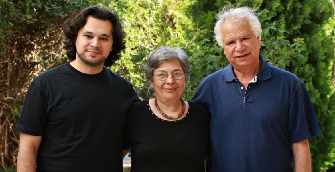 معاناة مريد البرغوثي التي لم نعرفها