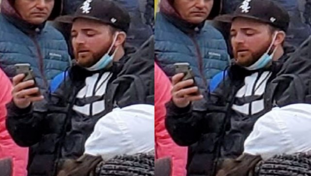 وصفها بالمعتوهة في رسالة نصية يوم