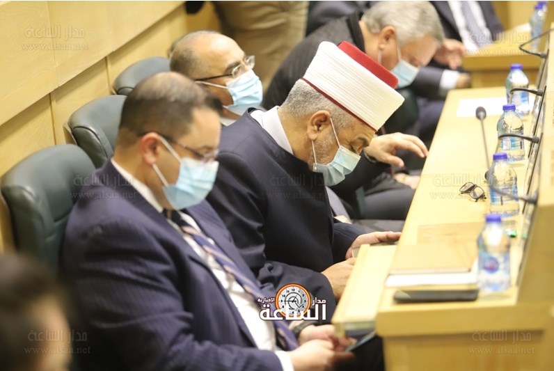 لقطات من جلسة الأعيان.. . صور