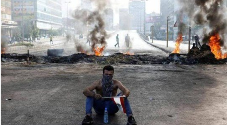 لبنان يدخل الانفجار الاجتماعي: رفعوا الدولار..