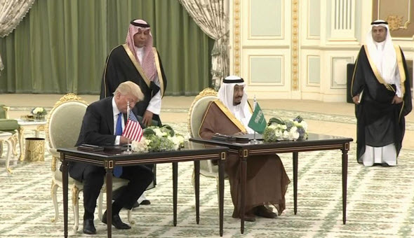 اتفاقيات عسكرية ضخمة بين السعودية وأميركا