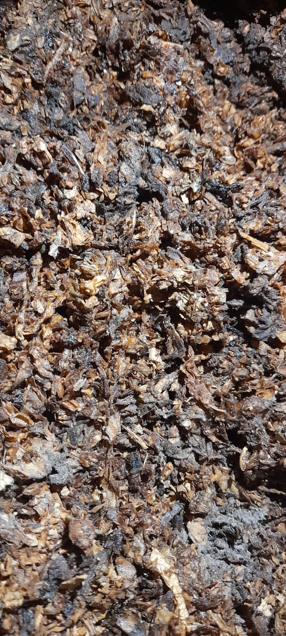 اغلاق مصنع غير مرخص لإنتاج المعسل