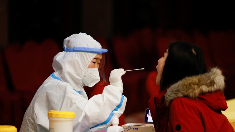 الصين تلزم جميع القادمين إليها بالمسحة