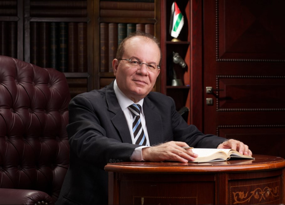 رئيس الوزراء ينعى وزير الاعلام الاسبق