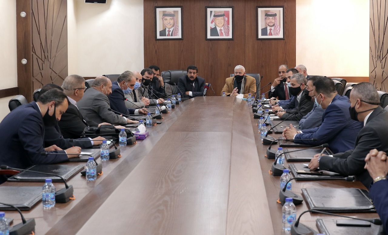 الطراونة رئيسا لـ «مشتركة القانونية والإدارية»