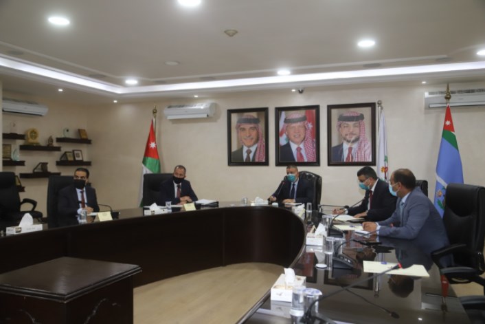 الفراية يلتقي مع محافظي الميدان.. ماذا