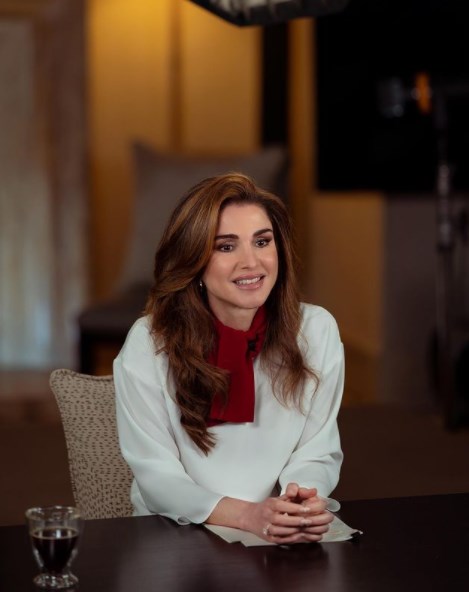 الملكة رانيا: كشف النقاب عن حقيقتين