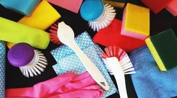 متى يجب أن تستبدلي أدوات الجلي؟