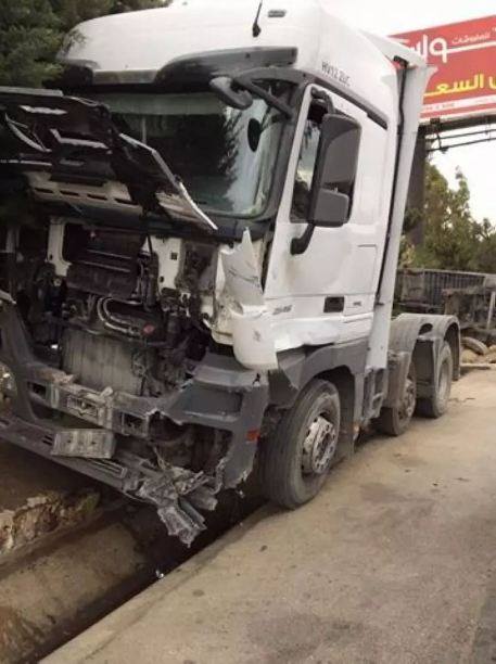 وفاة مدير وإصابة ثلاثة من أبنائه