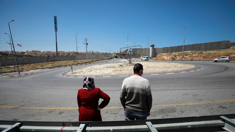 الحكومة الفلسطينية تمدد الإغلاق الشامل مع