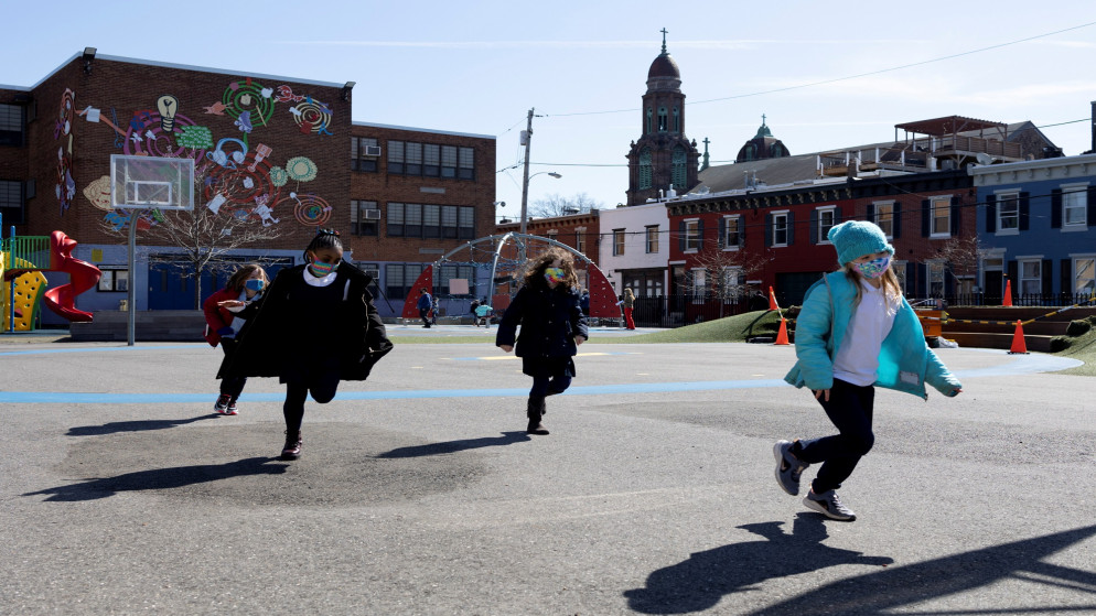 الولايات المتحدة تدرس تقليل مسافة التباعد