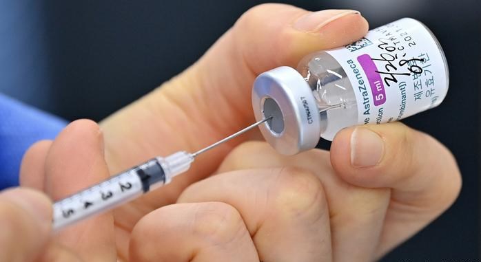 مؤسسة الغذاء والدواء: لقاح أسترازينيكا آمن