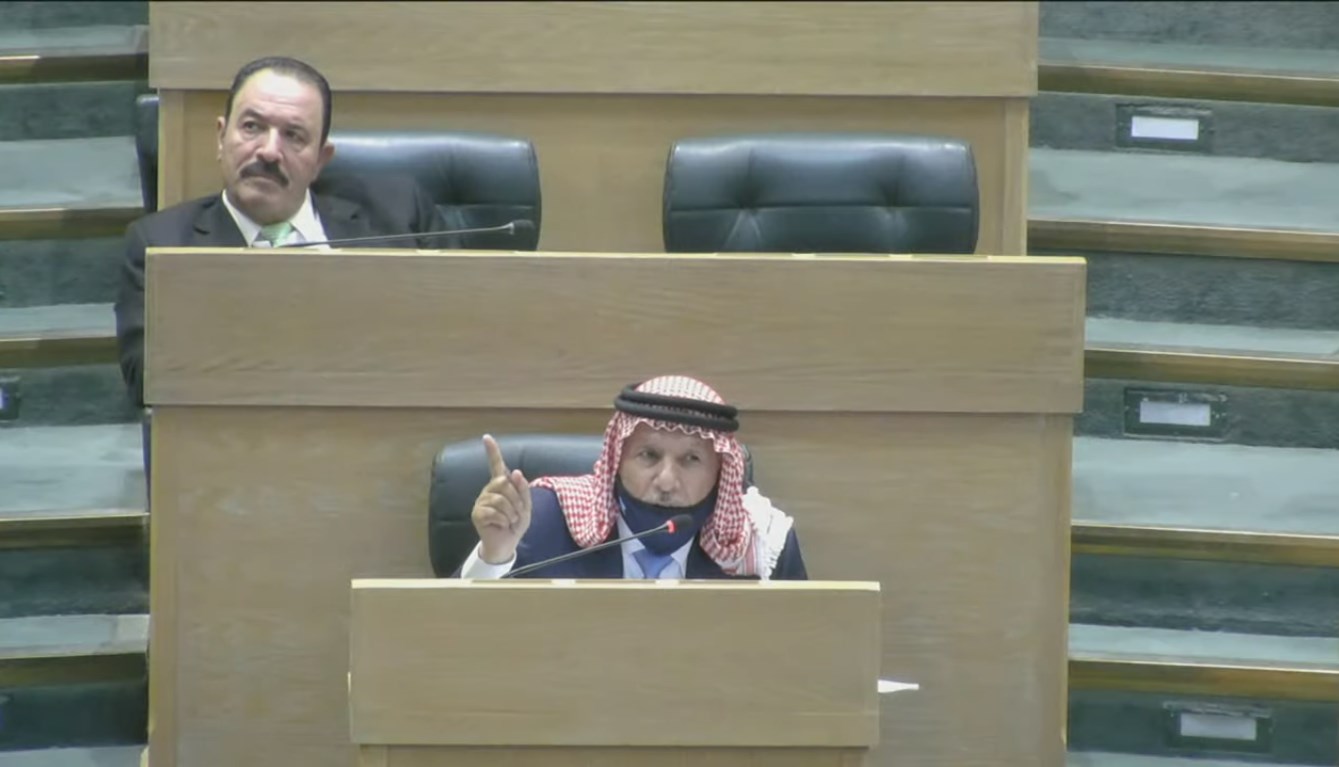 جلبة تحت القبة حول «شعبويات»