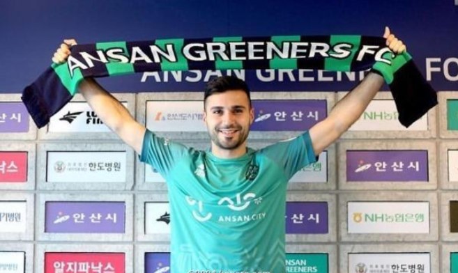 الوحدات يتفق مع اللبناني سوني