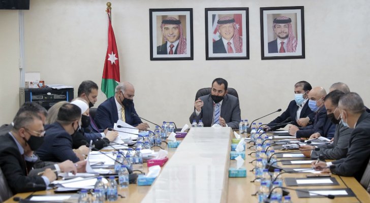 قانونية النواب تبحث مقترحات نقابة المحامين