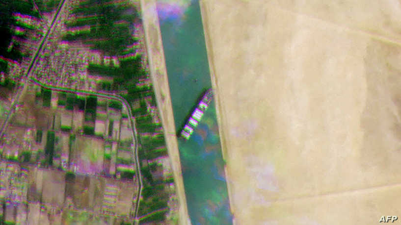 جنوح سفينة في السويس يرفع أسعار