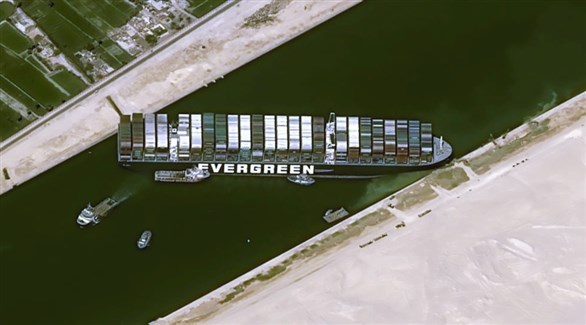 النفط يقفز 4% على وقع أزمة