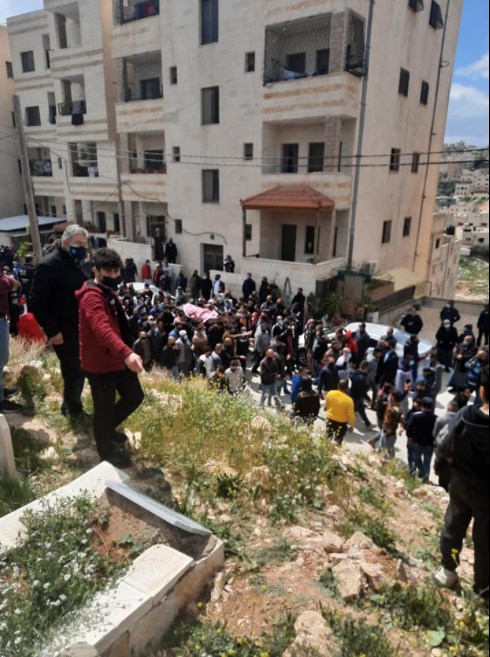 تشييع جثمان راتب العوضات (صور)