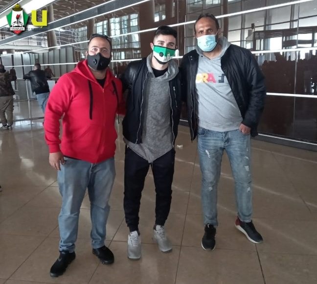 قادما من أمريكا.. الوحدات يستقبل مهاجمه