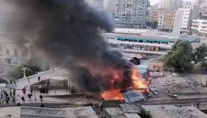 بالصور.. حريق كبير بمحطة قطارات الزقازيق