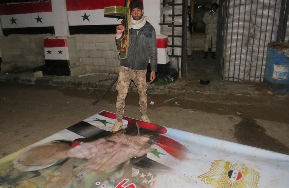 بعد فشله عسكريا: الأسد يفاوض على