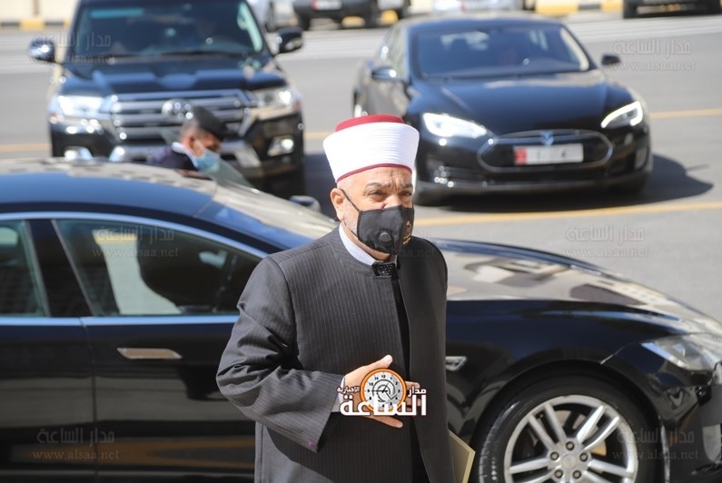 الخلايلة: نحن في معركة مع الوباء