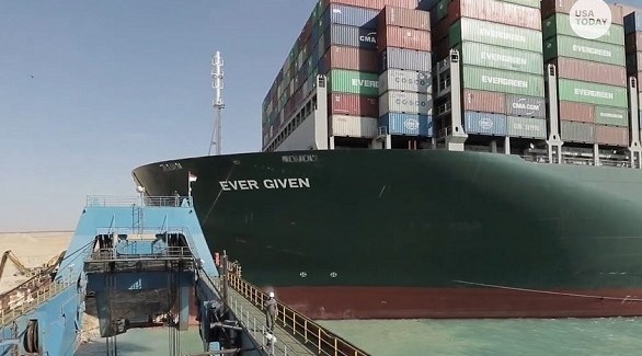 رئيس هيئة قناة السويس: سنطالب بمليار