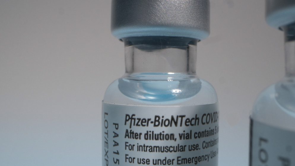 لقاح فايزر فعال ويوفر الحماية من