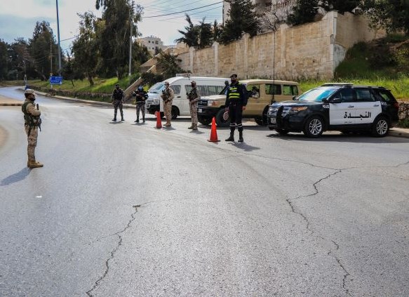 القوات المسلحة تنتشر على مداخل ومخارج