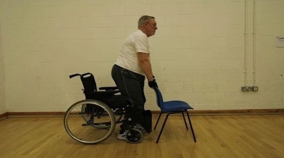 يمشي من جديد بفضل الرياضة بعد