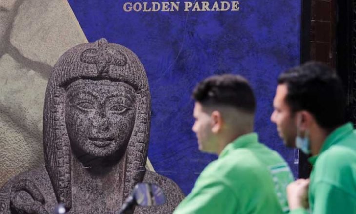 موكب مهيب بالقاهرة لنقل مومياوات ملكية