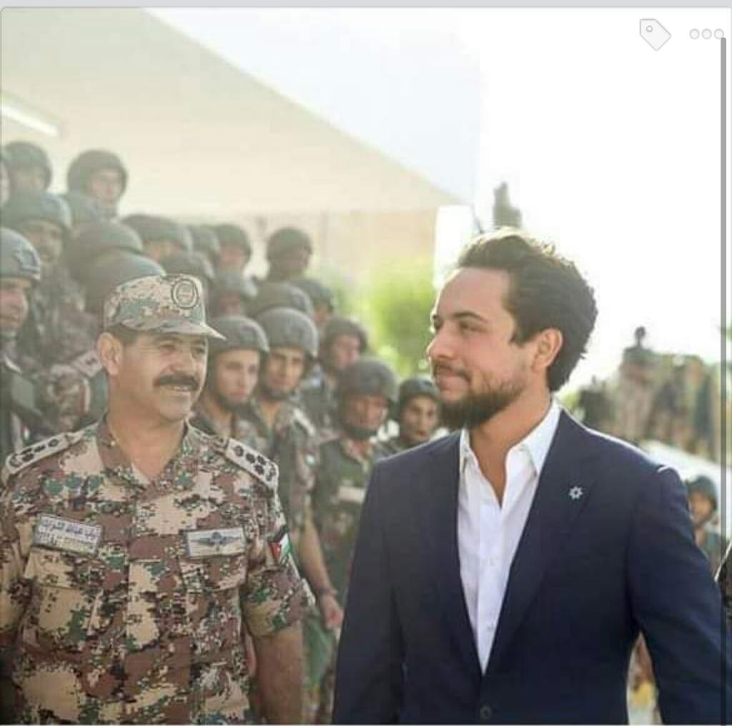 ولي العهد يعزي بوفاة العميد الركن