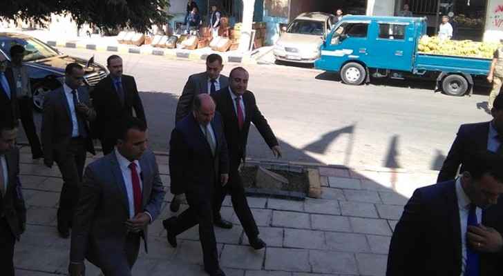 الملقي يتعهد من ’السوق المركزي‘ بمنع