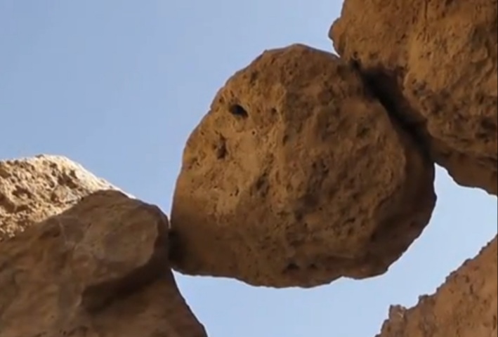 ماذا تعرف عن وادي مخيريس في